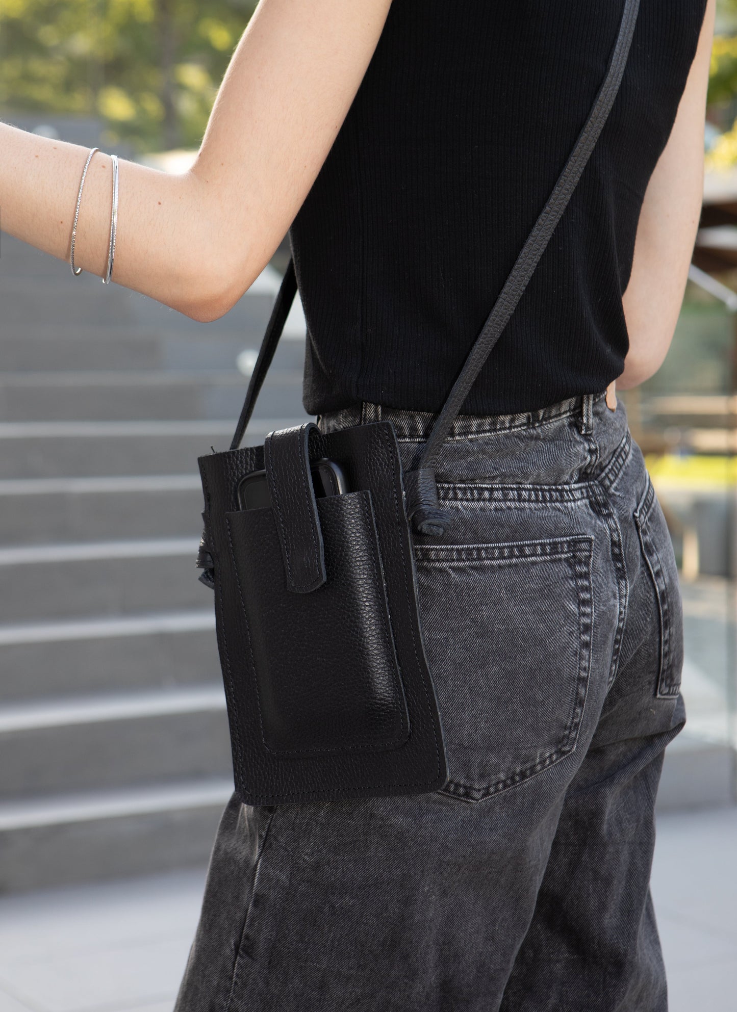 Cartera Monse Negra