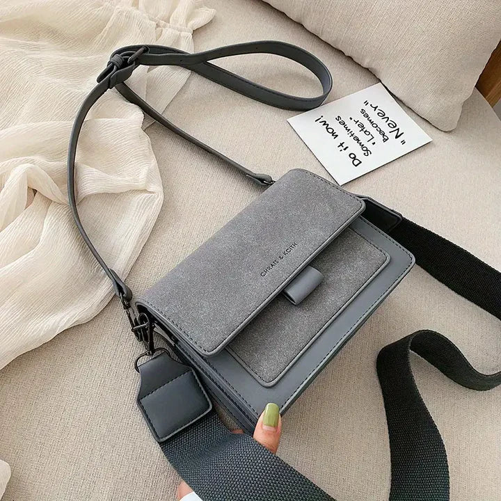 ROSARIO TASCHEN - COLECCIÓN 2025