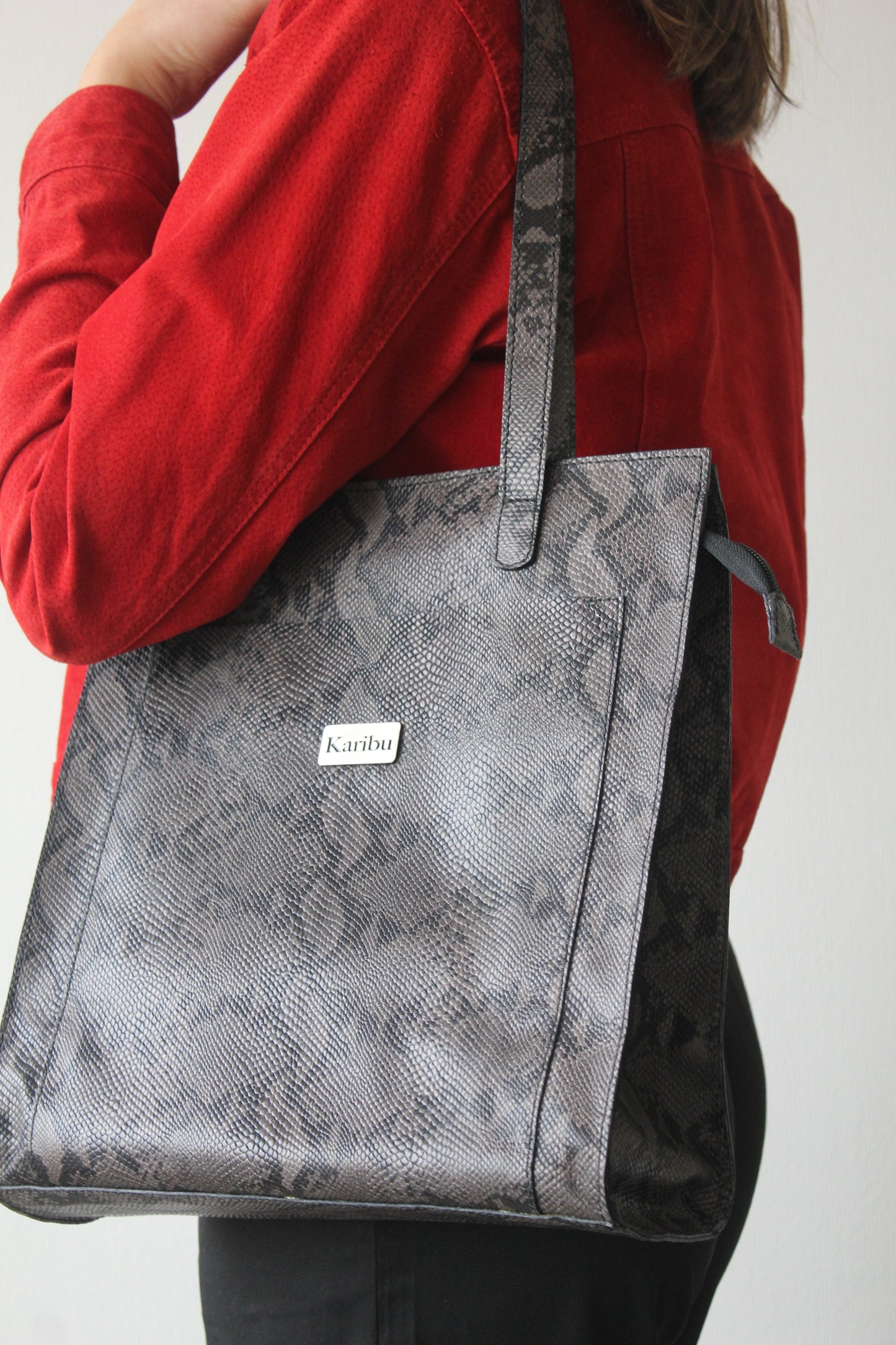 Cartera de Serpiente Gris María