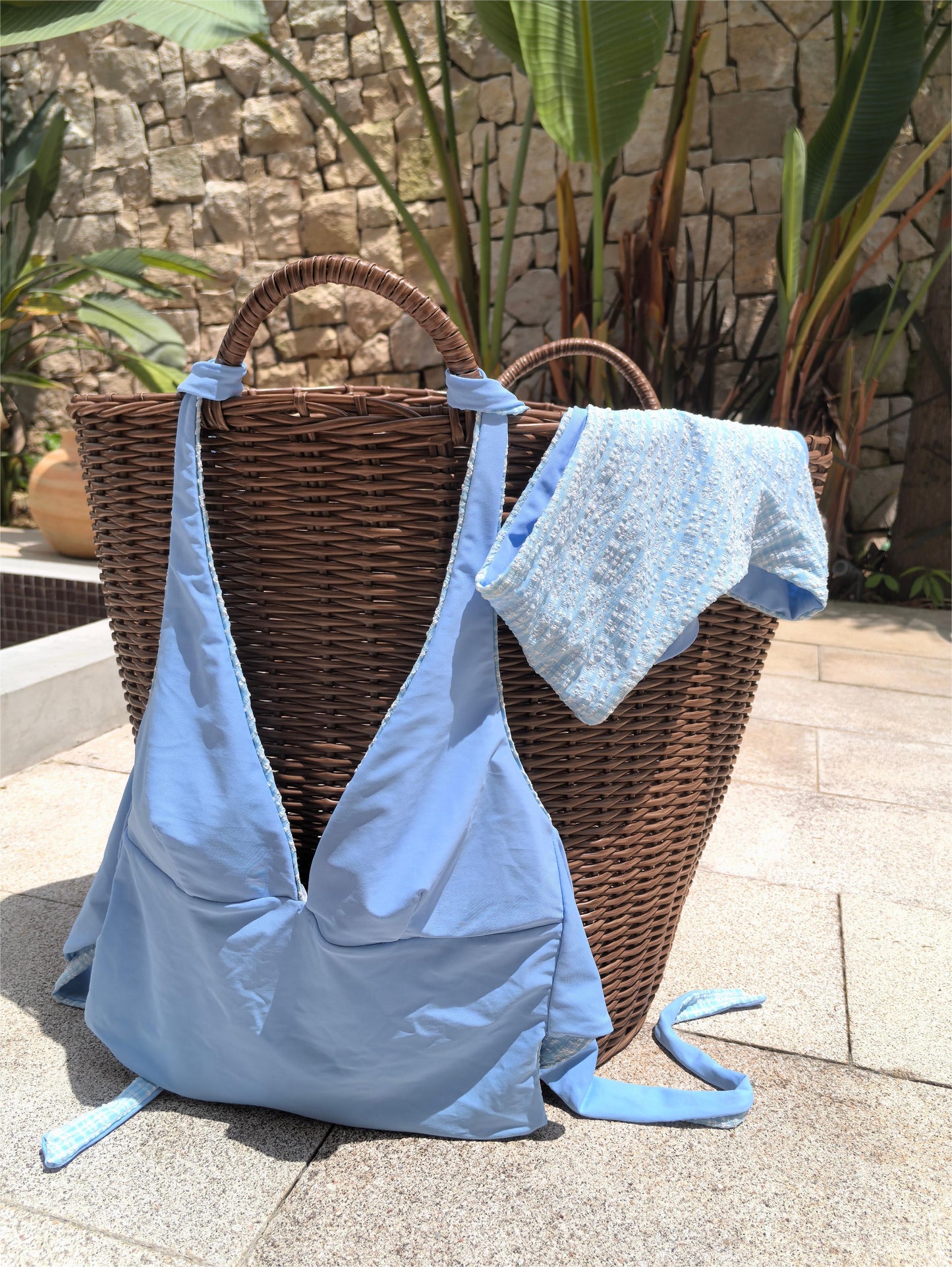 Zoe | Bikini Escote Profundo & Estampado Cuadro
