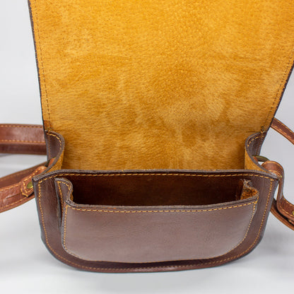 Bolso de hombro marrón