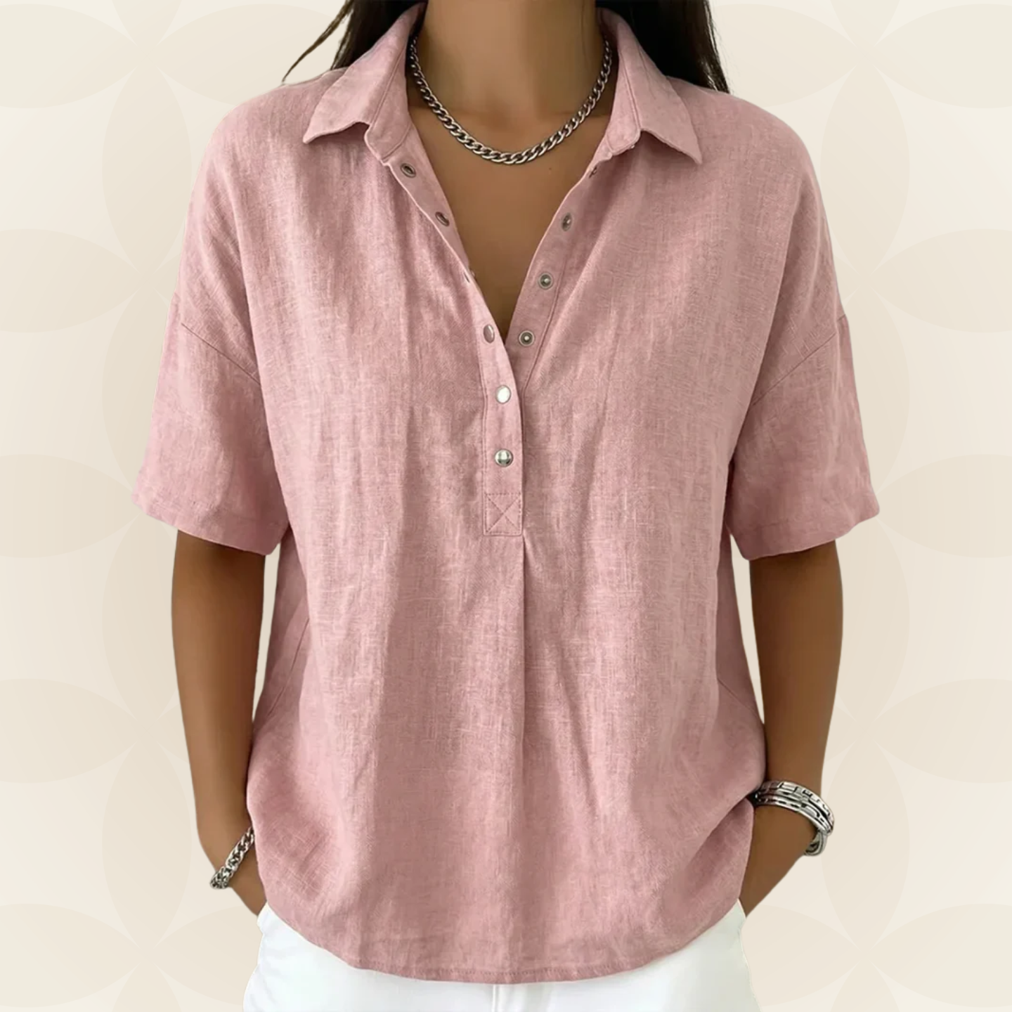 Sofía | Blusa con cuello y detalle de botón