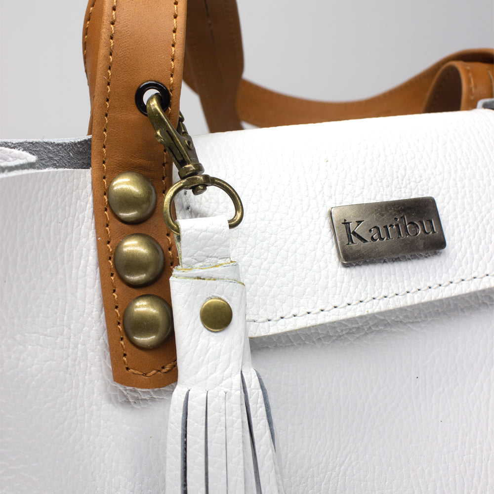 Cartera Juanita Blanca en Café