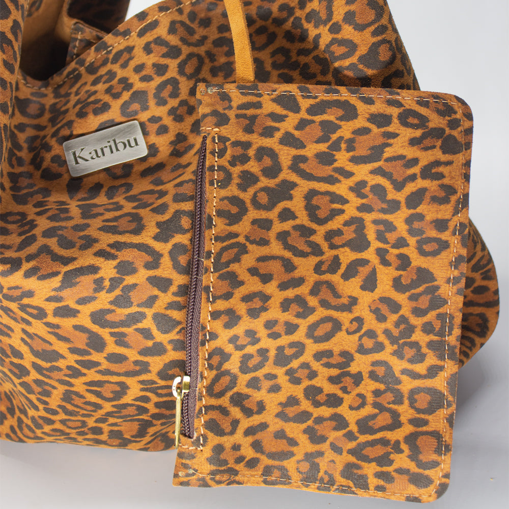 Dominique Cartera de Animal Print