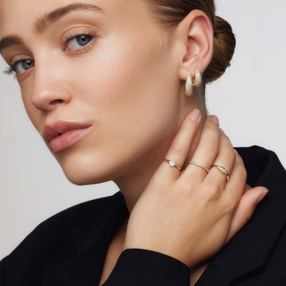 Anillo con diamante en cúpula | Oro