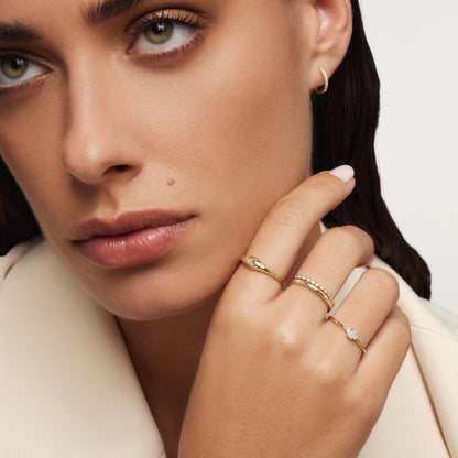 Anillo con diamante en cúpula | Oro