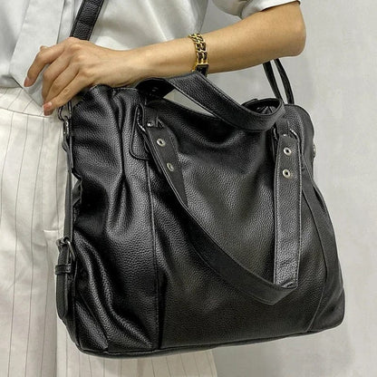 Elegante y multifuncional bolso de cuero