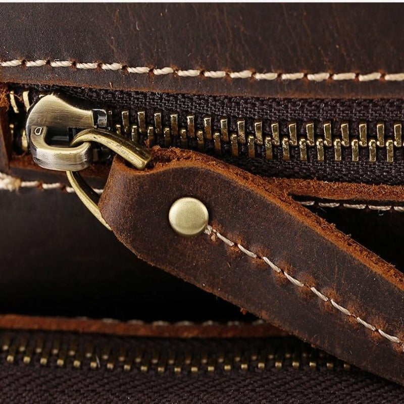 Gran mochila vintage de cuero para hombres