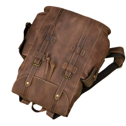 Mochila de cuero espaciosa