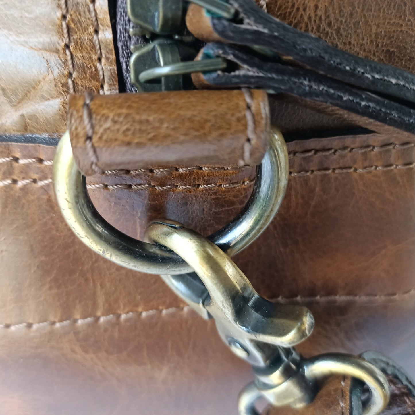 Bolso de viaje mini de cuero para damas brillante