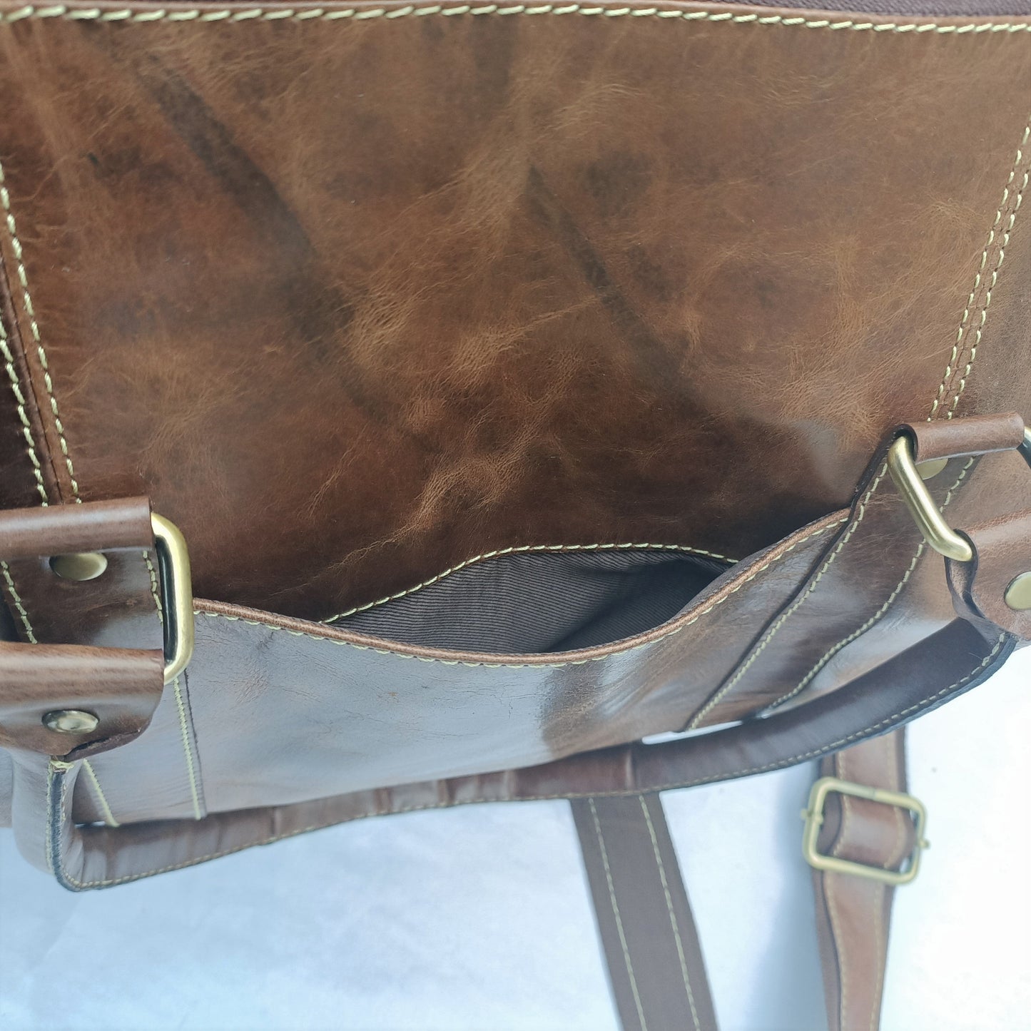 Bolso Mini Duffel en Cuero Crazy Horse