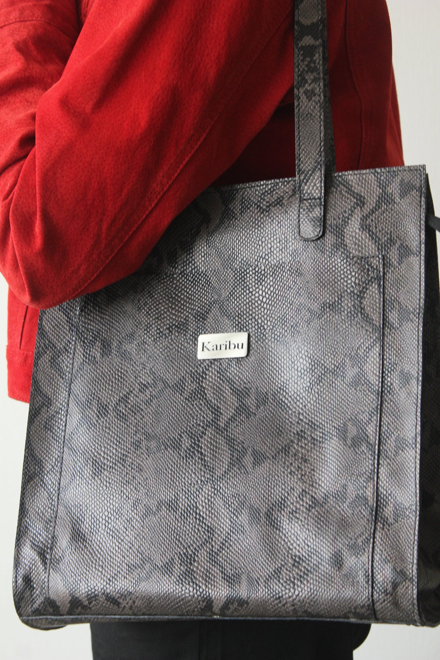 Cartera de Serpiente Gris María