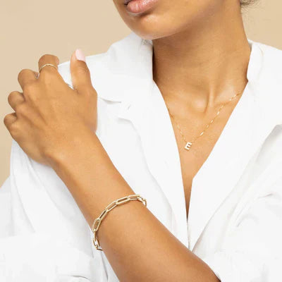 Collar con inicial y letra de amor | Oro