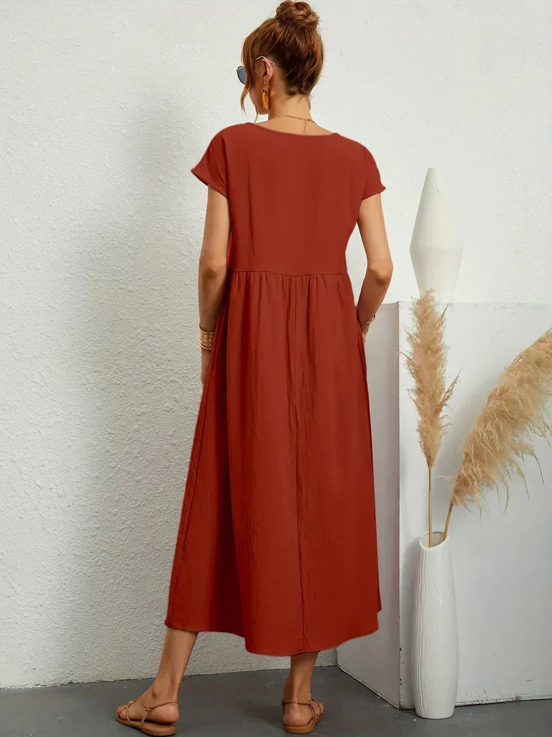 Gabrielle | Vestido Midi Fluido con Elegancia Atemporal