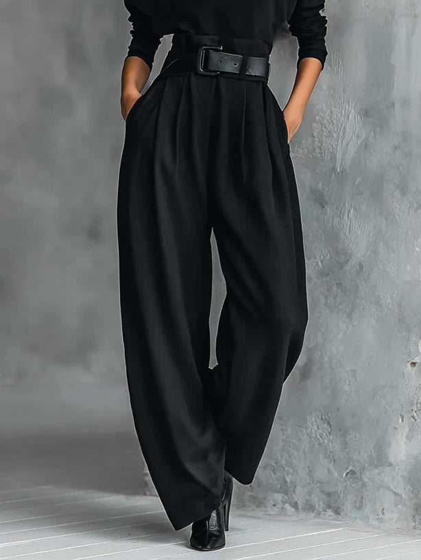 Lisa™ | Conjunto negro de 2 piezas con cinturón
