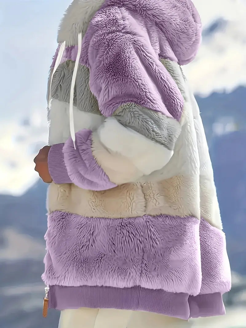 Serena | Plush coat with hood