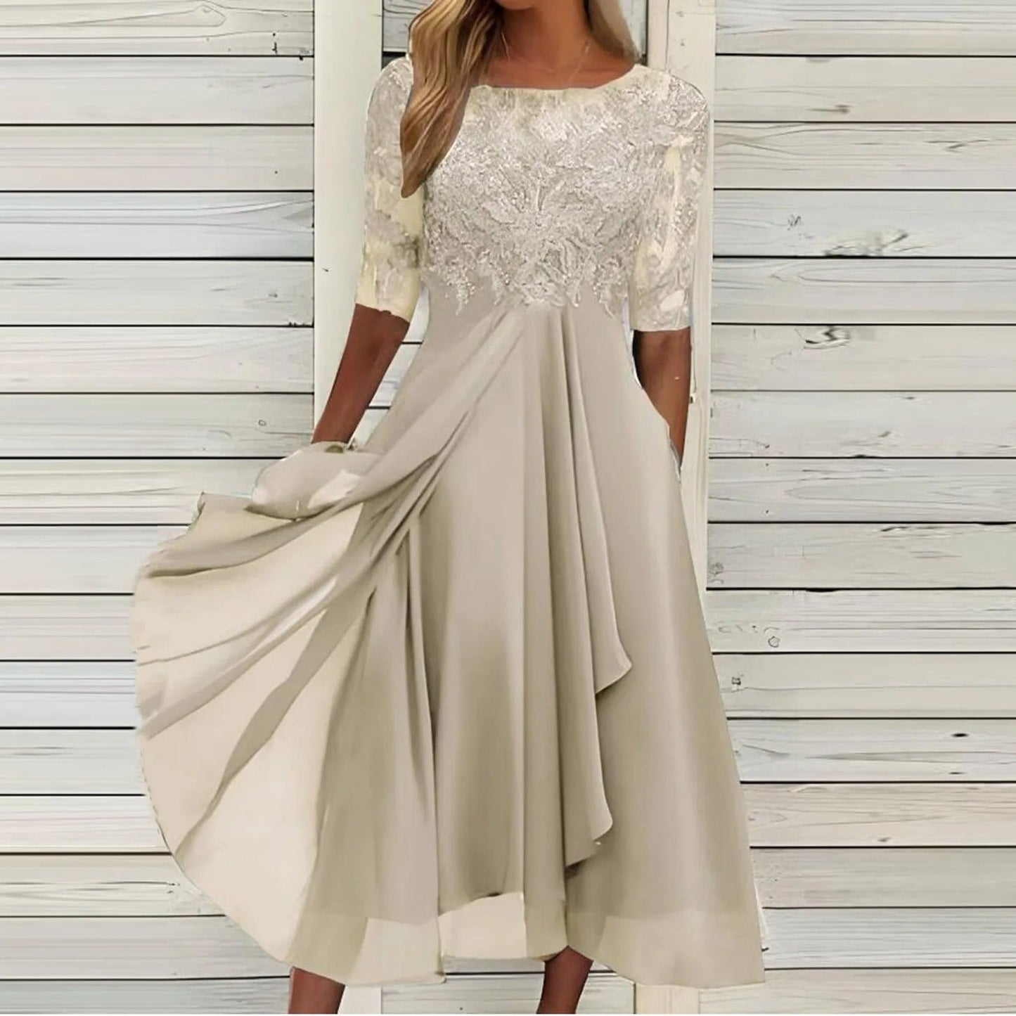 Zaria | El Halagador Vestido Midi de Encaje