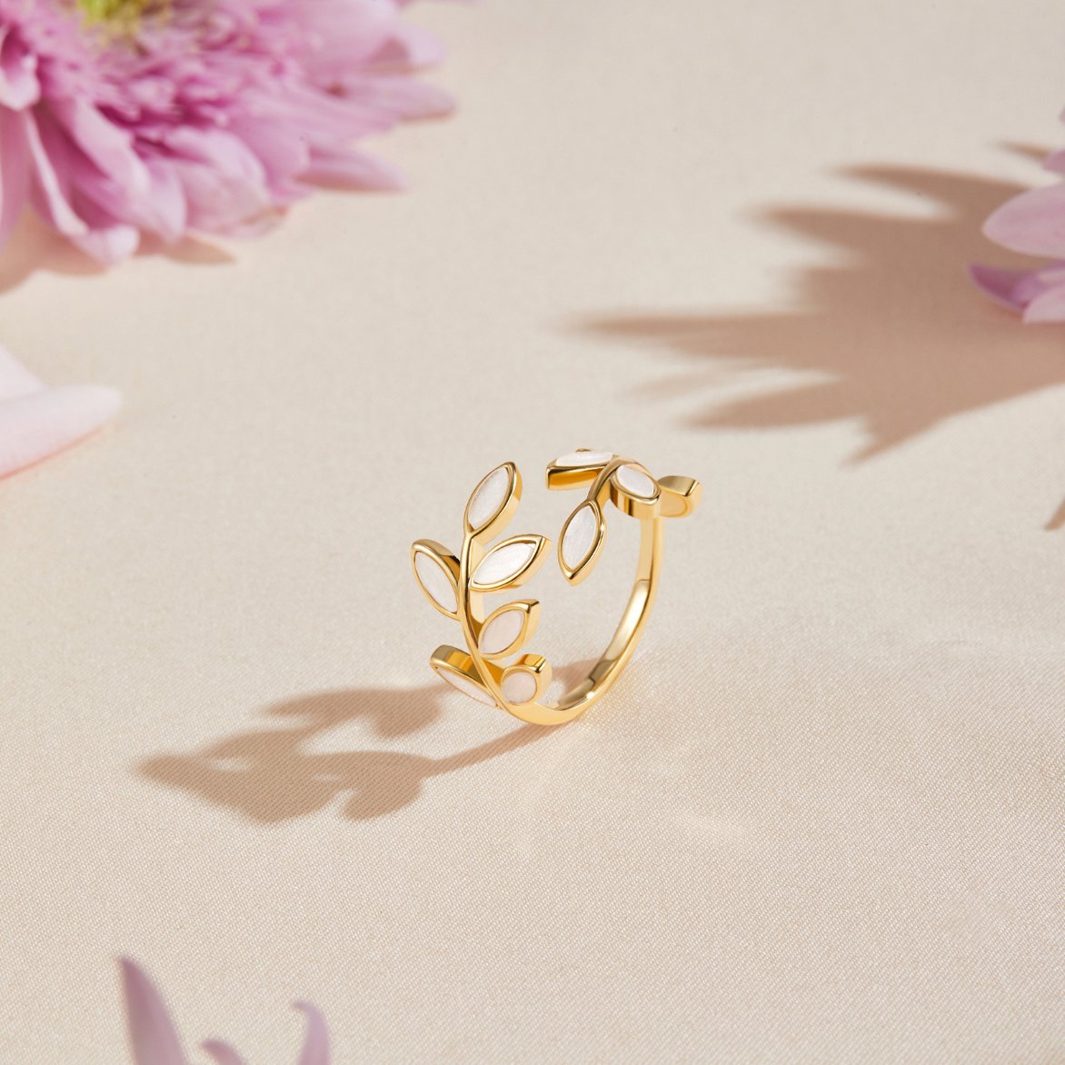 Anillo Hoja Dorada