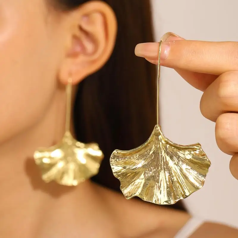 Bliss - Pendientes de Pétalos Dorados Vintage