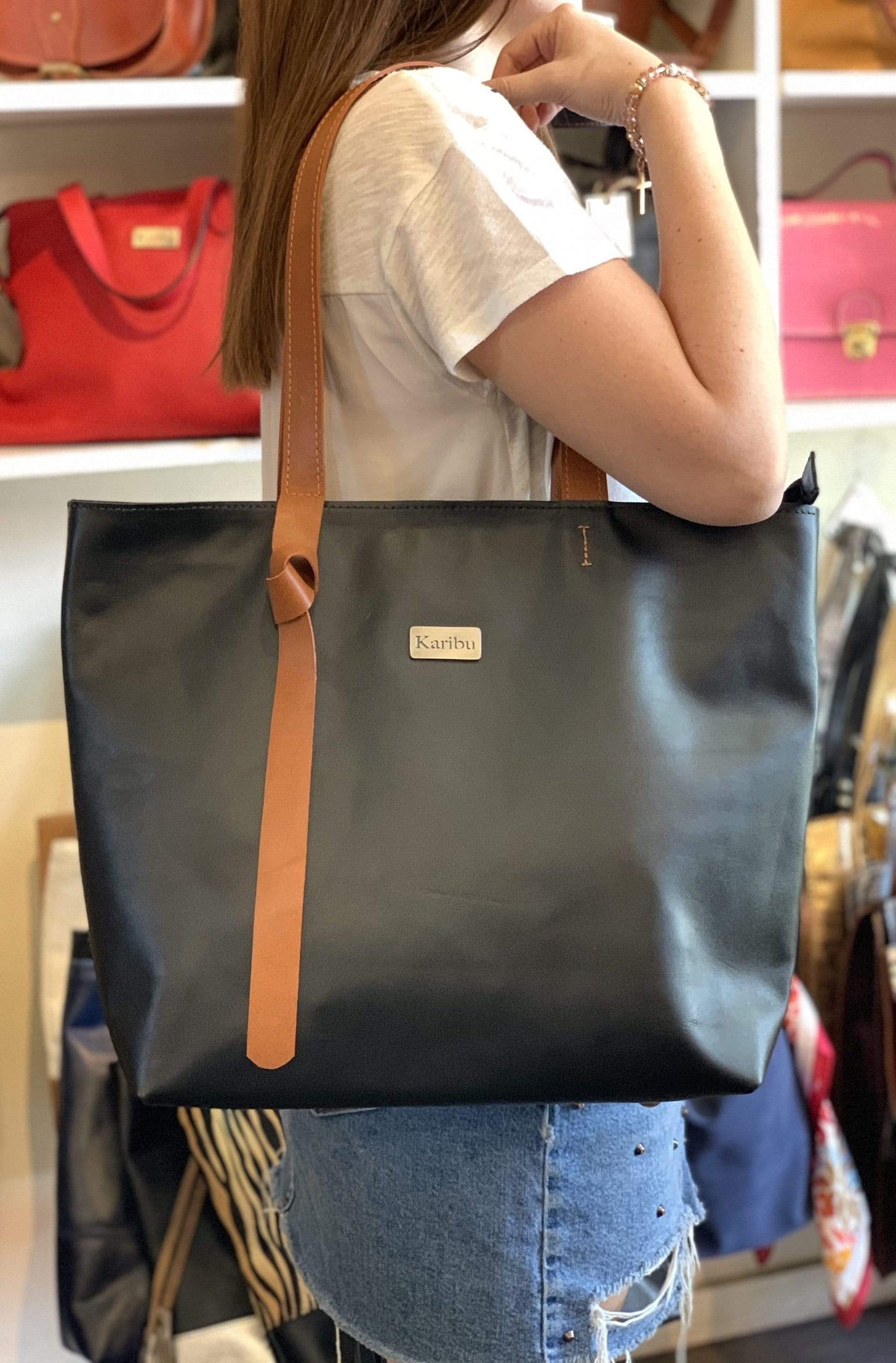 Emilia Negra y Marrón Bolso